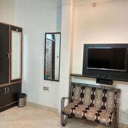 Hotel Pearl Plaza New Delhi Ngoại thất bức ảnh