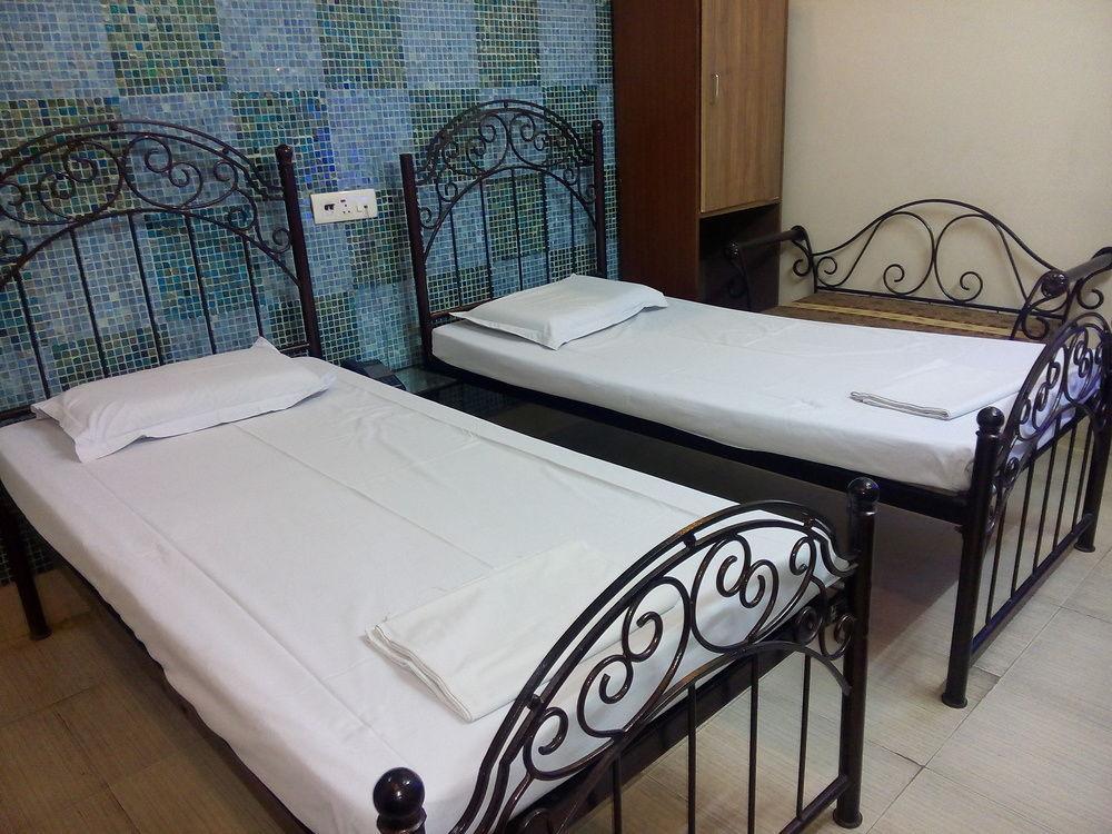 Hotel Pearl Plaza New Delhi Ngoại thất bức ảnh