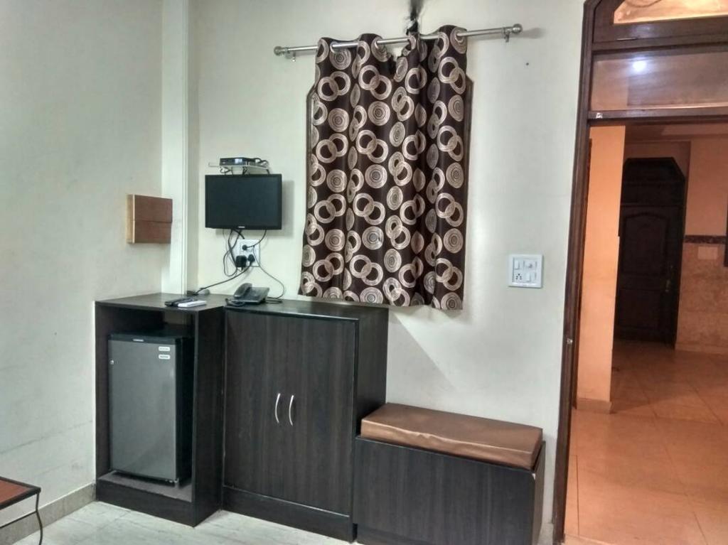 Hotel Pearl Plaza New Delhi Ngoại thất bức ảnh